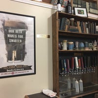 1/29/2018 tarihinde Scott B.ziyaretçi tarafından Books &amp; Brews Brewing Company'de çekilen fotoğraf