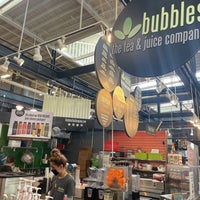 รูปภาพถ่ายที่ Bubbles Tea &amp;amp; Juice Company โดย Scott B. เมื่อ 6/8/2021