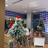 Photo taken at Bath &amp;amp; Body Works by Roger on 11/17/2019