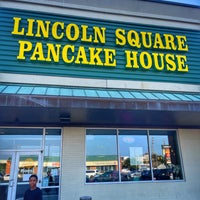 Photo taken at Lincoln Square Pancake House by Ramone T. on 8/27/2021