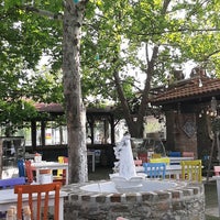 Foto tomada en Ömür Restaurant  por Pınar S. el 5/6/2023