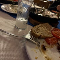 Снимок сделан в Tarihi Köy Restaurant пользователем Sinan 🦅 2/25/2023