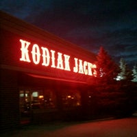 Foto tirada no(a) Kodiak Jack&#39;s por Cree M. em 9/13/2013
