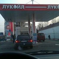 Photo taken at АЗС &amp;quot;Лукойл&amp;quot; / Lukoil Gas Station by Juriy 🎧 K. on 11/24/2012