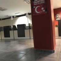 Photo taken at Kadıköy İlçe Emniyet Müdürlüğü by Hale H. on 2/19/2018