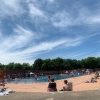 Photo taken at Parliament Hill Lido by Elif C. on 6/21/2022