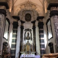 Photo taken at Église Notre-Dame aux Riches Claires / Onze-Lieve-Vrouw-ter-Rijke-Klarenkerk by Vladilen Z. on 12/24/2014