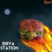 Foto diambil di Shiva Station Restaurante Vegetariano Vegano oleh Kalpa D. pada 3/14/2019