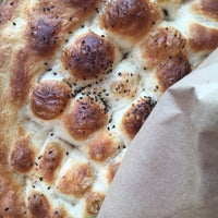 6/6/2016 tarihinde Sinemziyaretçi tarafından Tüylüoğlu Ekmek&amp;amp;Pasta'de çekilen fotoğraf