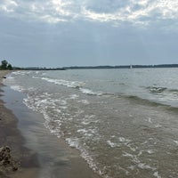 Photo taken at Wards Beach by Andrew L. on 8/17/2023