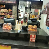 Photo taken at Burger King by Álvaro R. on 7/26/2017