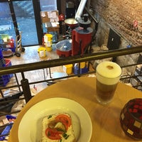 11/17/2014 tarihinde craSHziyaretçi tarafından Kaffeemanufaktur Becking'de çekilen fotoğraf