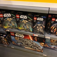 Photo taken at The LEGO Store by Melih O. on 12/27/2016