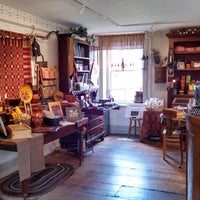 Photo taken at The Museum Shop at Historic Huguenot Street by kg on 5/7/2014