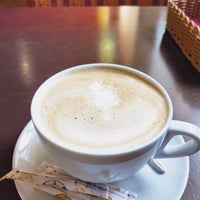 Photo taken at Traveler&amp;#39;s Coffee by Sergey L. on 9/14/2020