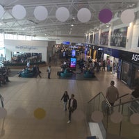 Foto tomada en Liverpool John Lennon Airport (LPL)  por Arnaud B. el 9/3/2022