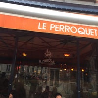Photo taken at Le Perroquet by Arnaud B. on 10/12/2019