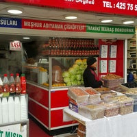 Photo taken at Meşhur Adıyaman Çiğköftecisi by GöKAY . on 12/25/2016