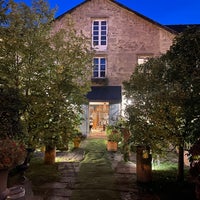 Foto diambil di Hotel Spa Relais &amp;amp; Châteaux A Quinta Da Auga oleh Luis Francisco A. pada 9/30/2021