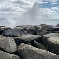 Photo taken at Beach House Hotel Half Moon Bay by Bakari on 11/15/2019