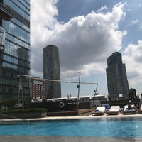 Foto diambil di Hilton Istanbul Bomonti Hotel &amp;amp; Conference Center oleh Yılmaz. pada 8/20/2017