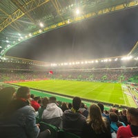 Photo taken at José Alvalade Stadium by Nice 2 Meet U All♥️ on 11/17/2022