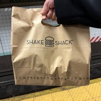 Photo taken at Shake Shack by Xiao T. on 1/8/2024