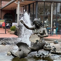 Photo taken at Andrea&amp;#39;s Fountain by Ruslan A. on 6/5/2022