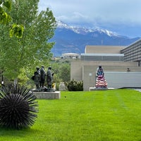 Foto tirada no(a) Colorado Springs Fine Arts Center por Ruslan A. em 6/1/2021