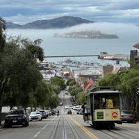 Photo taken at Chestnut and Hyde Cable Car Stop by Ruslan A. on 6/6/2022