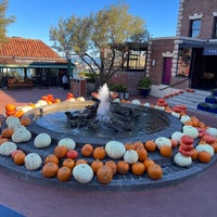 Photo taken at Andrea&amp;#39;s Fountain by Ruslan A. on 10/23/2022