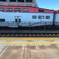 Photo taken at Burlingame Caltrain Station by Ruslan A. on 2/13/2024