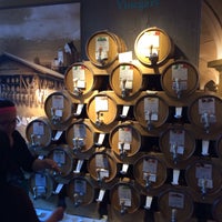 3/12/2014에 Ruslan A.님이 VOM FASS Oils Vinegars Spirits - Ghirardelli Square에서 찍은 사진
