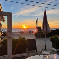 Foto tomada en The Sunset Restaurant  por Fares el 1/4/2022