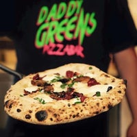 Photo taken at Daddy Greens Pizzabar by Juhani P. on 10/20/2017