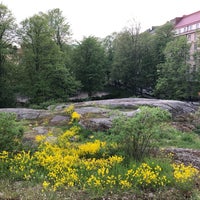 Photo taken at Neitsytpuisto by Juhani P. on 5/21/2019