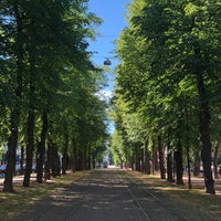 Photo taken at Munkkiniemen Puistotie by Juhani P. on 6/16/2018