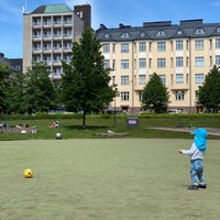Photo taken at Lastenlehdon puisto by Juhani P. on 6/22/2022