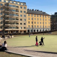 Photo taken at Lastenlehdon puisto by Juhani P. on 4/17/2021