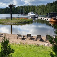 รูปภาพถ่ายที่ Hotel &amp;amp; Spa Resort Järvisydän โดย Juhani P. เมื่อ 8/1/2020
