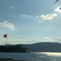 Photo taken at Kalayoğlu Eczanesi by Muammer Emre G. on 4/22/2018