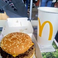 Foto tirada no(a) McDonald&amp;#39;s por Petri em 3/9/2019