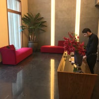 8/23/2018에 Iyad N.님이 OZ Lounge에서 찍은 사진