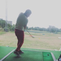 Photo taken at Playgolf London by KcChano on 8/29/2016