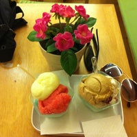 Foto scattata a Gelataria Neveiros da Ricardo F. il 8/18/2013