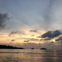 Photo taken at Sea View Resort &amp; Spa Koh Chang by Ricardo on 5/14/2019