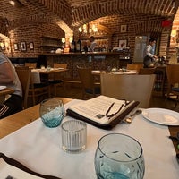 Photo taken at Rossini Ristorante Pizzeria by Nahed on 8/3/2022