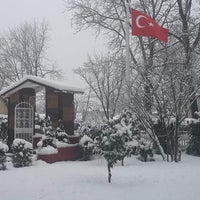 Das Foto wurde bei Şulenin Bahçesi von şule b. am 7/17/2015 aufgenommen