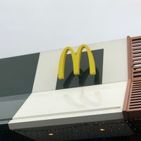 รูปภาพถ่ายที่ McDonald&amp;#39;s โดย Peter H. เมื่อ 12/23/2022