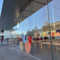 Photo taken at Apple Stanford by Zafer D. on 2/3/2022